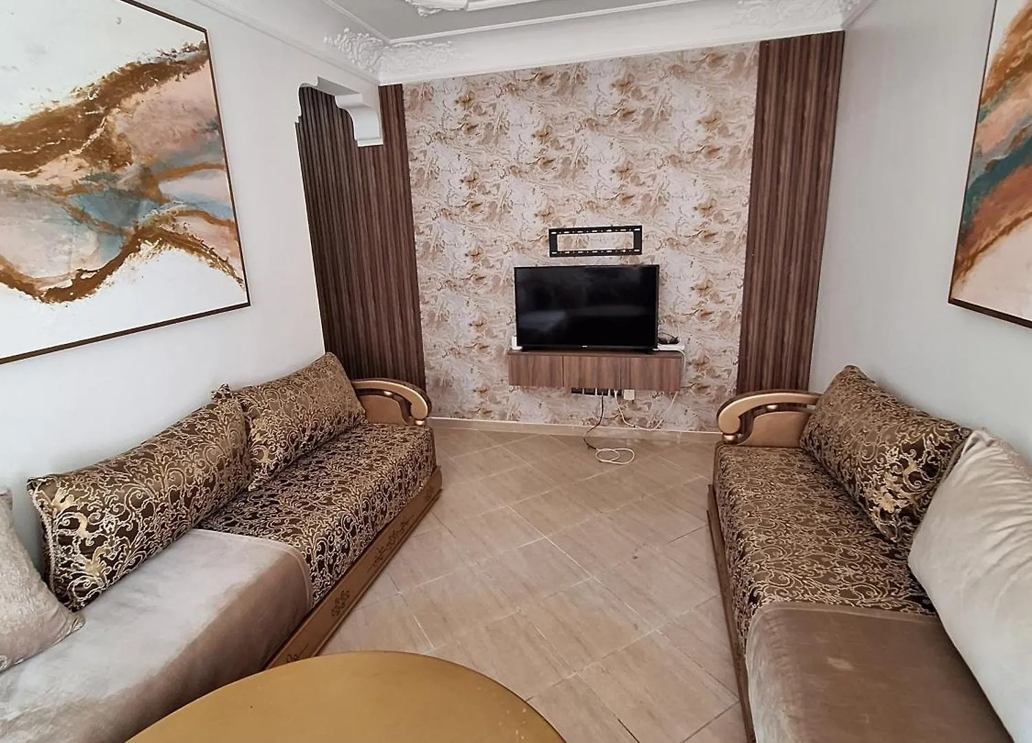 Appartement Entire Home With 2 Minutes From Casa-Voyegeur - Casablanca
